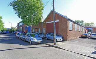 Plus de détails pour 42-50 Steele Rd, Londres - Coworking à louer