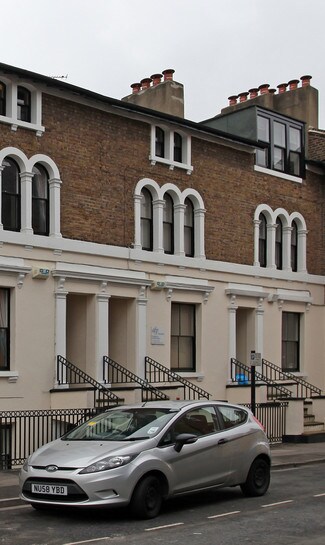 Plus de détails pour 44 Broadway, Maidenhead - Bureau à louer