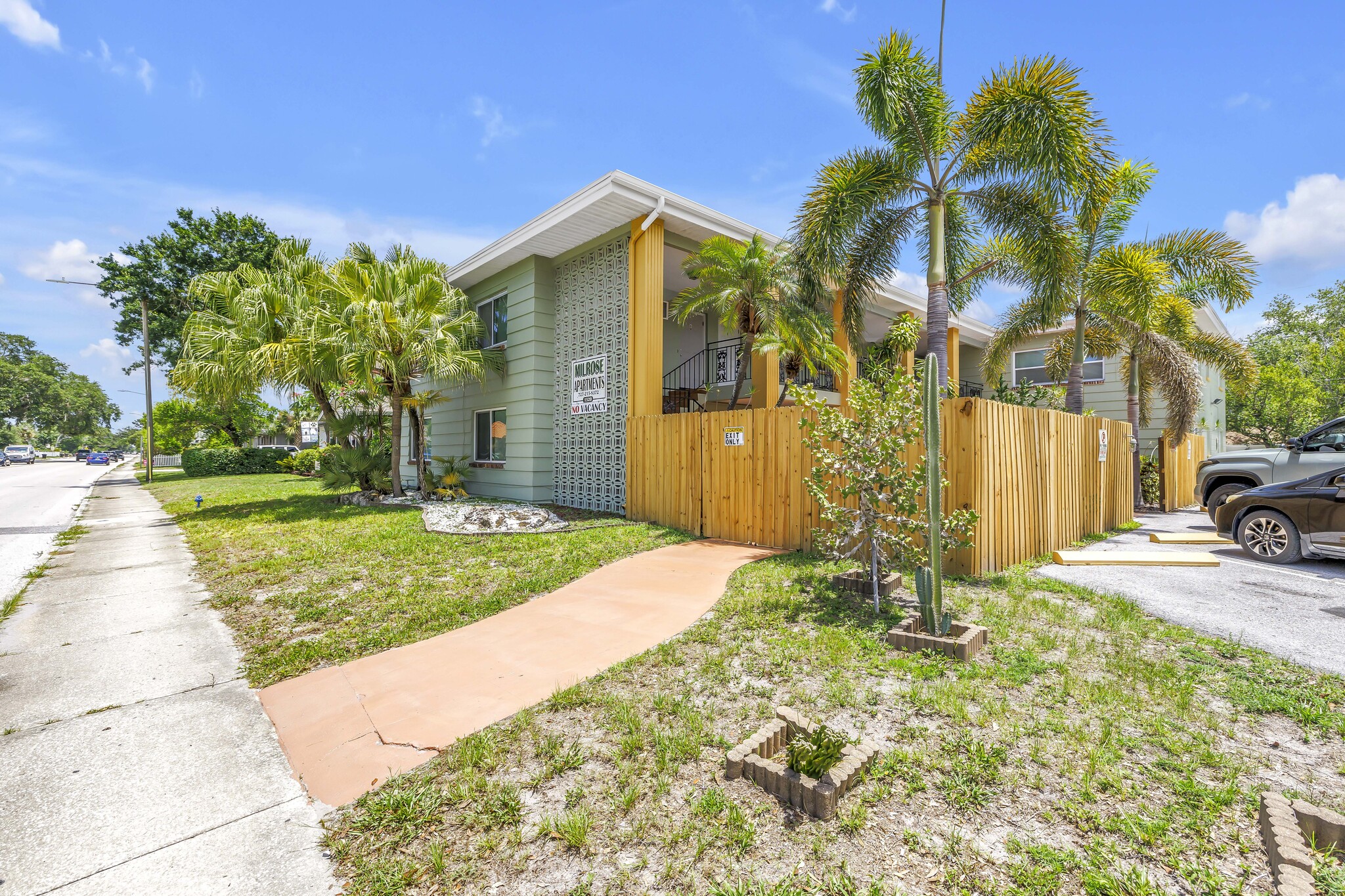1520 22nd Ave N, Saint Petersburg, FL for sale Building Photo- Image 1 of 7
