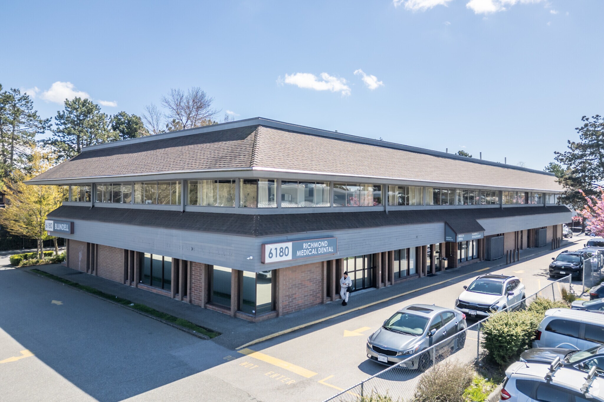6180 Blundell Rd, Richmond, BC for sale Primary Photo- Image 1 of 1