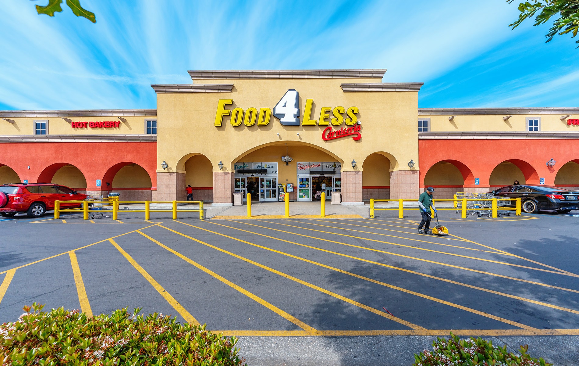 11215-11389 Long Beach Blvd, Lynwood, CA for lease Primary Photo- Image 1 of 22