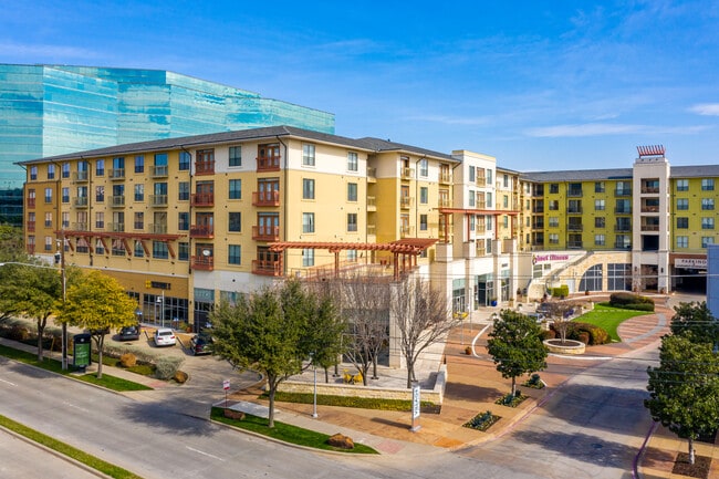 Plus de détails pour 5301 Alpha Rd, Dallas, TX - Bureau, Commerce de détail à louer