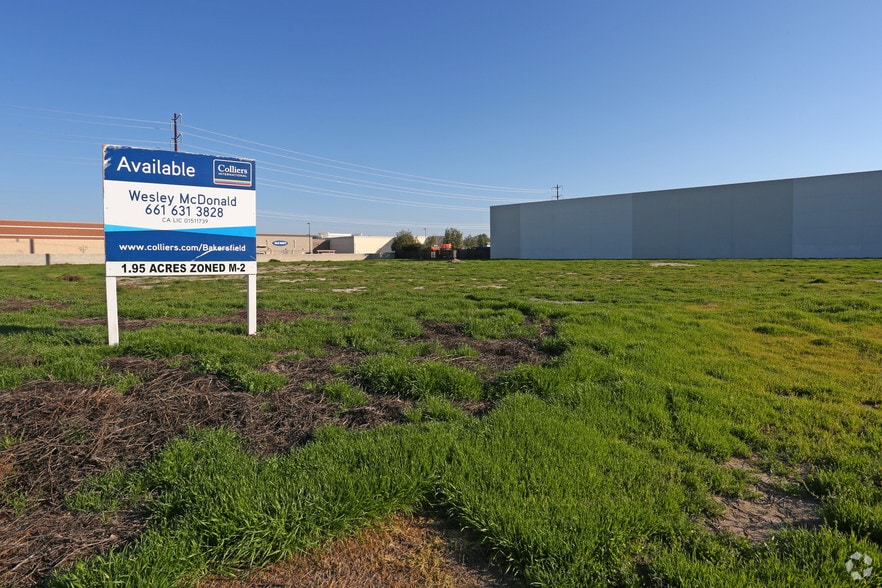 8503 Scobee St, Bakersfield, CA à vendre - Photo du bâtiment - Image 2 de 6