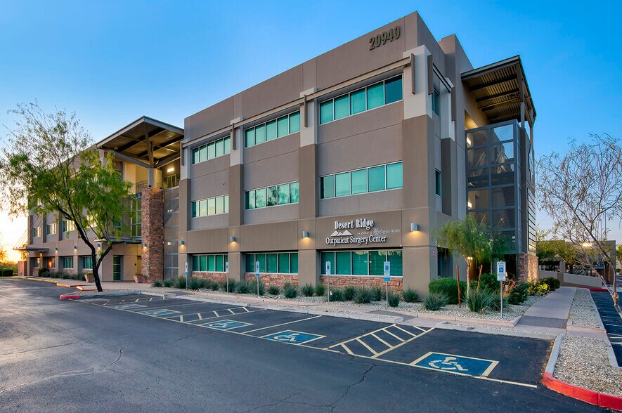 20940 N Tatum Blvd, Phoenix, AZ à louer - Photo du bâtiment - Image 1 de 15
