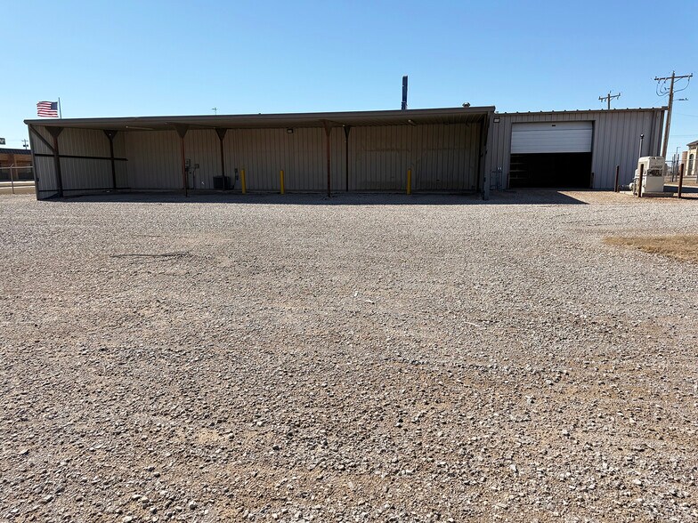 1510 Amity Ln, El Reno, OK for lease - Building Photo - Image 2 of 3