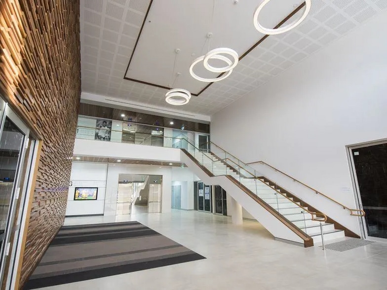 1 Bryant Dr, Tuggerah à louer - Hall d’entrée - Image 2 de 3