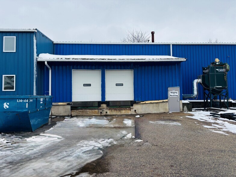 100 E Industrial Dr, Cromwell, IN à louer - Photo du bâtiment - Image 2 de 7