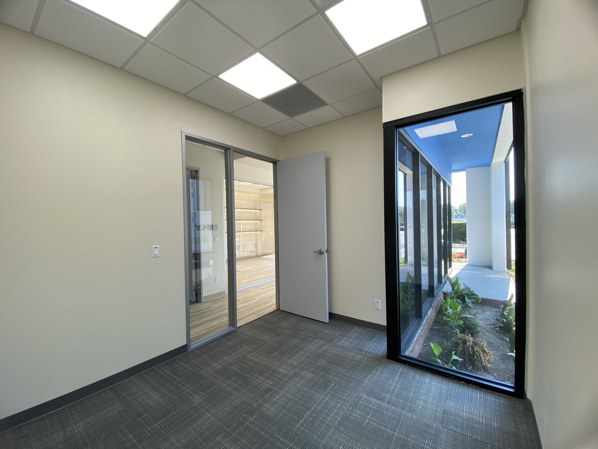 20957 Currier Rd, Walnut, CA 91789 - Unité 20947A - - Photo intérieure - Image 2 of 5