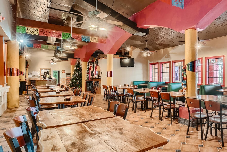 9602 Spencer Hwy, La Porte, TX à vendre - Photo intérieure - Image 3 de 7