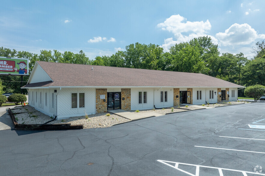 7770-7780 N Michigan Rd, Indianapolis, IN for lease - Building Photo - Image 3 of 8