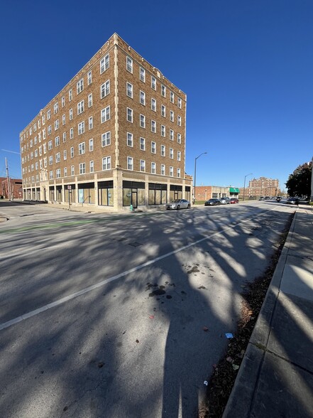 26 E 14th St, Indianapolis, IN for lease - Building Photo - Image 3 of 8