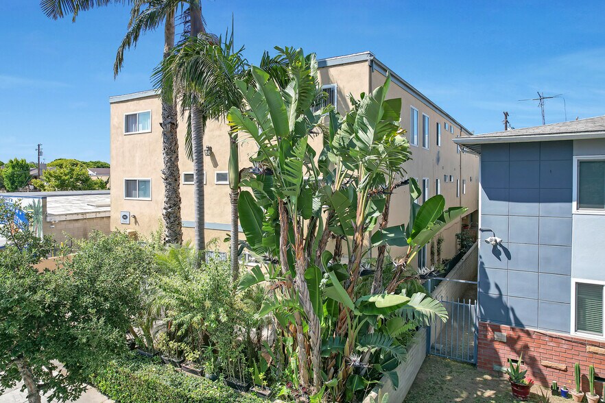 1942 Euclid St, Santa Monica, CA à vendre - Photo du bâtiment - Image 3 de 19
