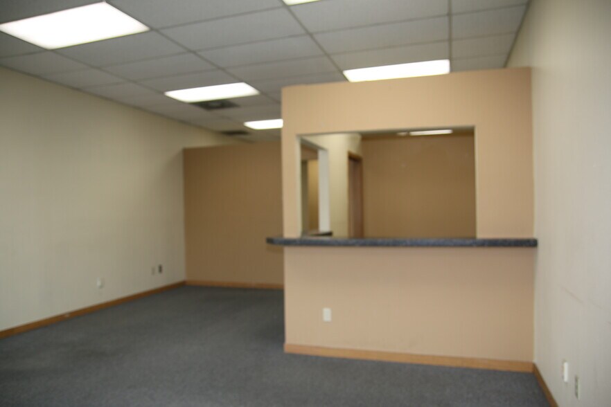 1530-1640 SE 9th Ave, Albany, OR à louer - Photo du bâtiment - Image 2 de 18