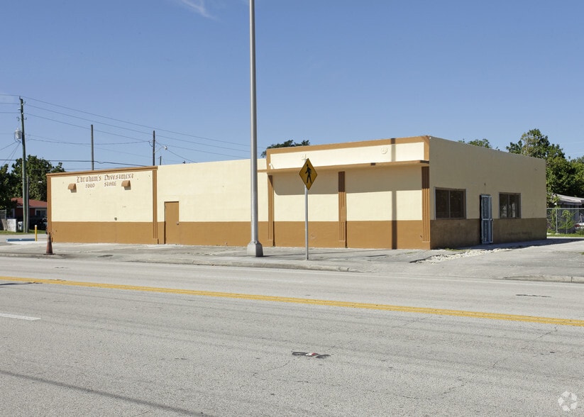 2381-2389 NW 54th St, Miami, FL for lease - Building Photo - Image 3 of 36