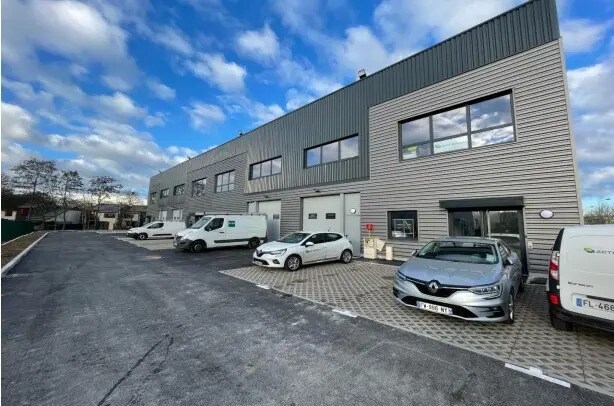 Flex dans Aubergenville à louer - Photo du bâtiment - Image 1 de 7