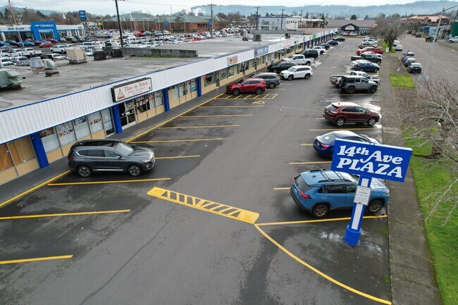 Plus de détails pour 1008-1048 14th Ave, Longview, WA - Commerce de détail à vendre