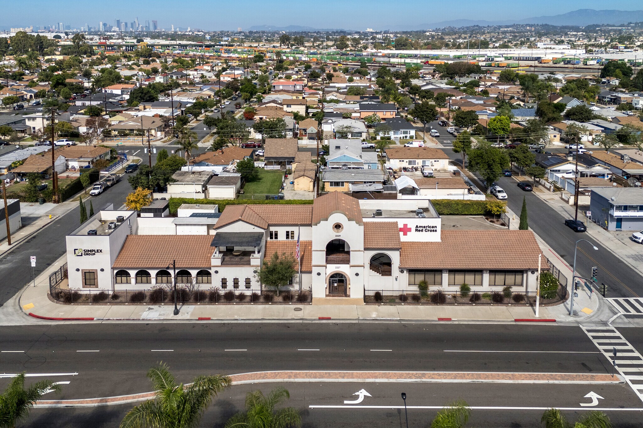 2227 S Atlantic Blvd, Commerce, CA à louer Photo principale- Image 1 de 11