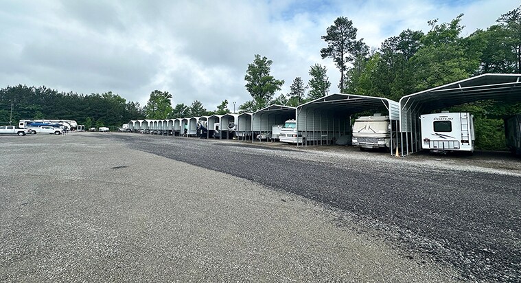 2326 Commerce Center Dr, Rockville, VA à louer - Photo du bâtiment - Image 2 de 6