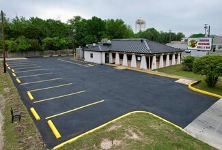 Plus de détails pour 4019 N 19th St, Waco, TX - Commerce de détail à vendre