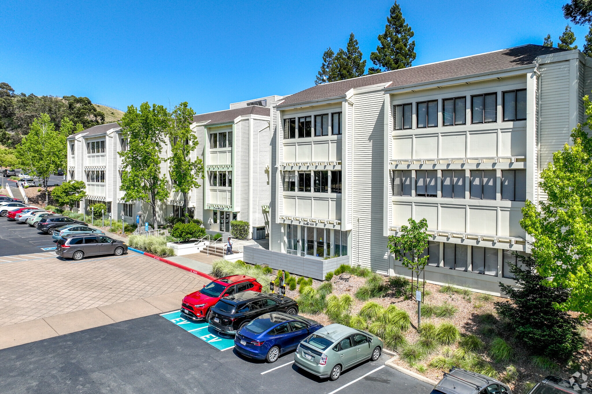 1100 Larkspur Landing Cir, Larkspur, CA à louer Photo principale- Image 1 de 6