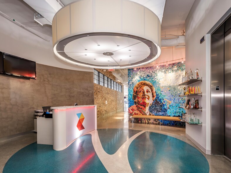 2990 Ponce De Leon Blvd, Coral Gables, FL à louer - Photo intérieure - Image 1 de 1