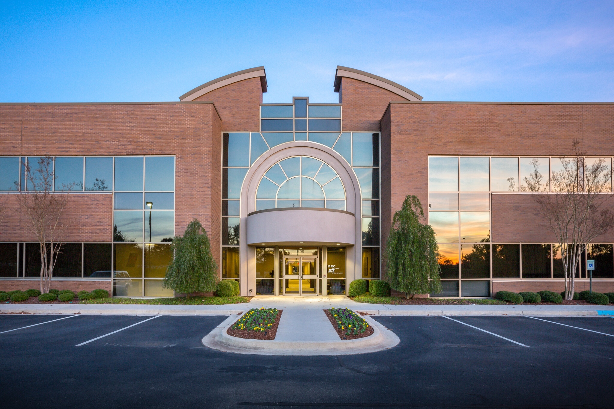 308 Voyager Way NW, Huntsville, AL for lease Interior Photo- Image 1 of 4