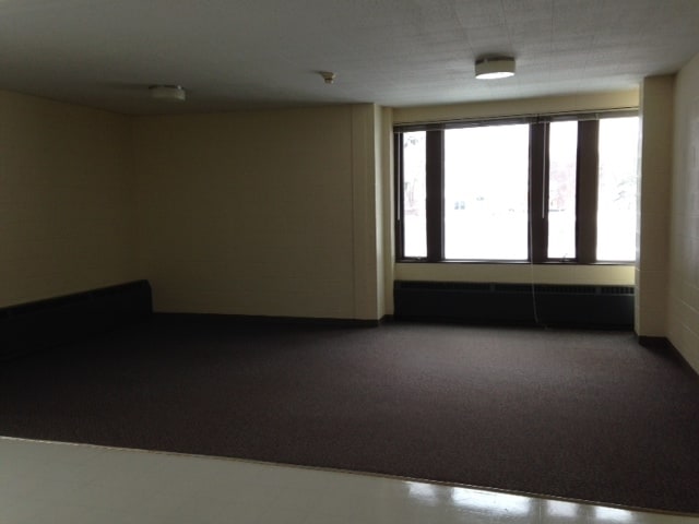 974 Skyline Dr SW, Rochester, MN for lease - Interior Photo - Image 2 of 61
