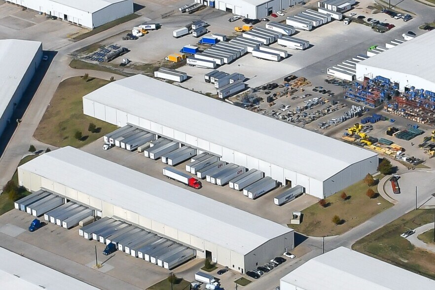 5091 Dakota Ln, Denton, TX à vendre - Photo du bâtiment - Image 3 de 25