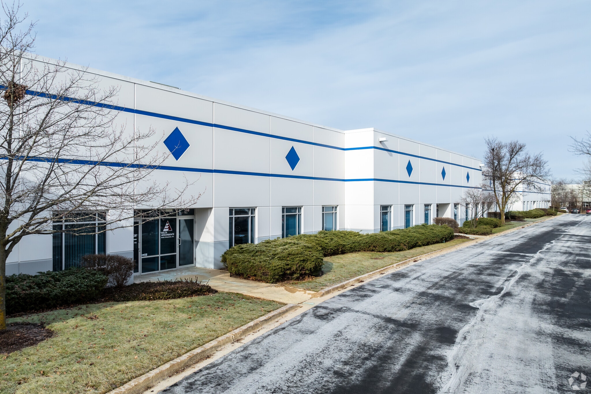 14-52 Congress Cir, Roselle, IL for sale Building Photo- Image 1 of 7