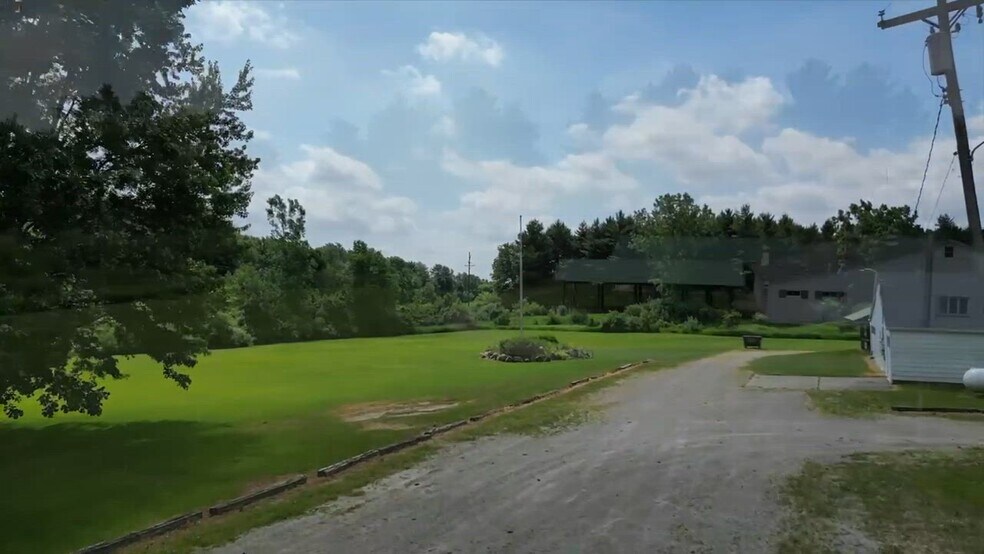 145 Wedge Rd, Sandusky, MI à vendre - Vidéo sur l’inscription commerciale - Image 2 de 12
