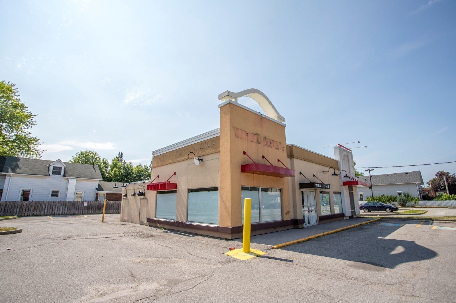63 Lindsay St S, Lindsay, ON for sale Building Photo- Image 1 of 1