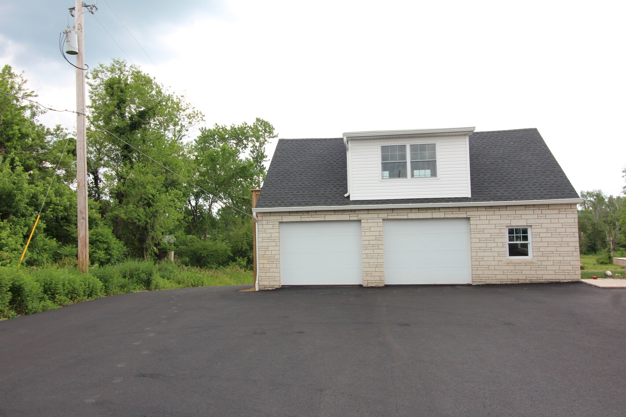 1058 State 12 Rd, Frenchtown, NJ for lease Interior Photo- Image 1 of 14