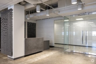 330 2nd Ave S, Minneapolis, MN for lease Interior Photo- Image 2 of 44