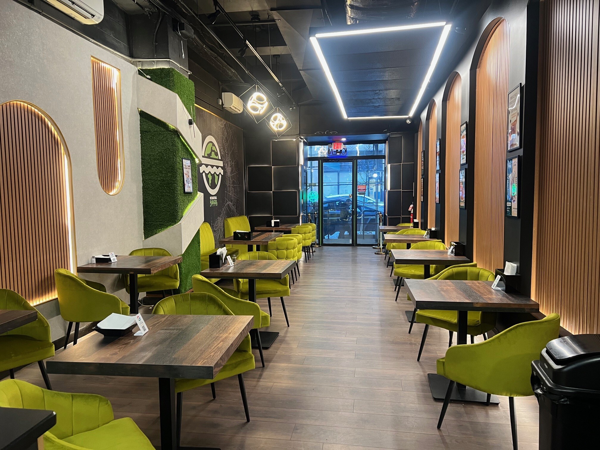 311 E 45th St, New York, NY for lease Primary Photo- Image 1 of 2