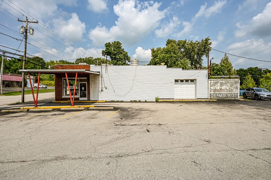 508 New Alexandria Rd, Greensburg, PA à vendre - Photo du bâtiment - Image 3 de 41