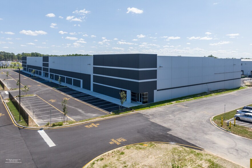 0 Harley Club Dr, Ashland, VA à louer - Photo du bâtiment - Image 2 de 5