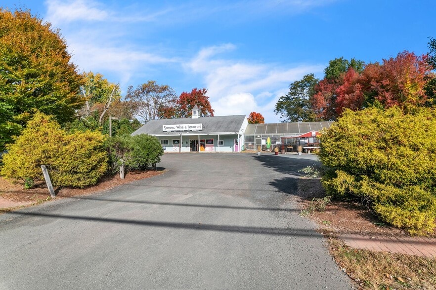 103 Main St, Somers, CT à vendre - Photo du bâtiment - Image 3 de 26