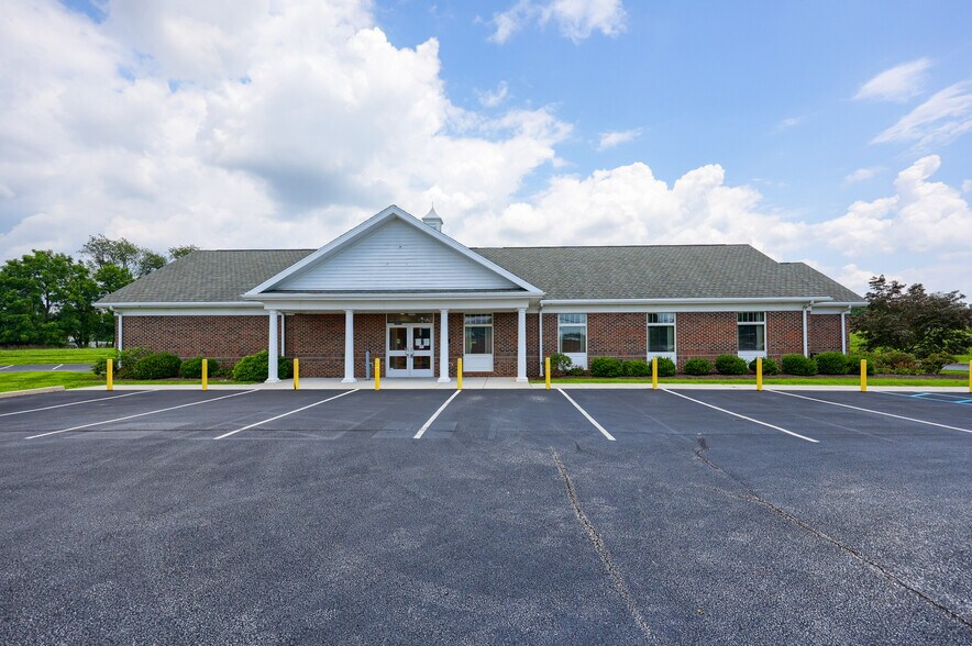 1091 Eichelberger St, Hanover, PA for lease - Building Photo - Image 1 of 1