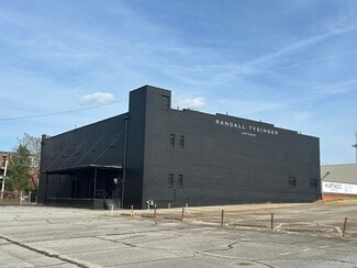 Plus de détails pour 208 N Elm St, High Point, NC - Industriel à vendre
