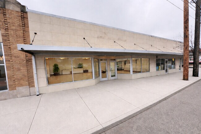 More details for 3838 N Illinois St, Indianapolis, IN - Retail for Sale