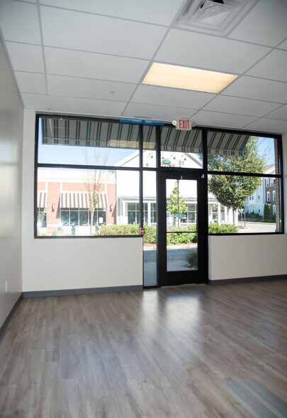 200-210 Burkitt Commons Ave, Nolensville, TN à louer - Photo du bâtiment - Image 2 de 10