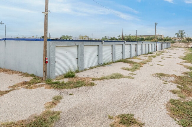 More details for 910 W 29th St, San Angelo, TX - Specialty for Auction