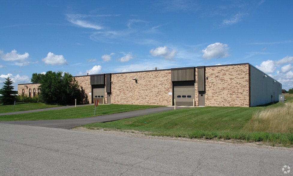 1041 Hurst Rd, Jackson, MI for sale - Building Photo - Image 2 of 19