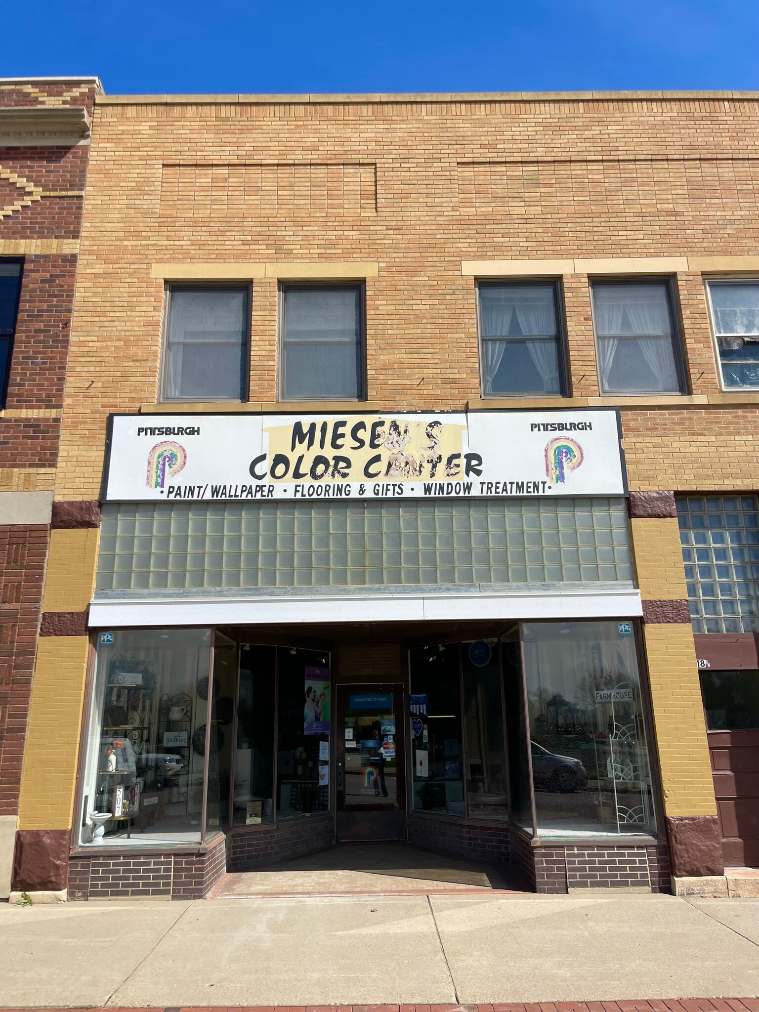 18 E Central St, Springfield, MN for sale Building Photo- Image 1 of 18
