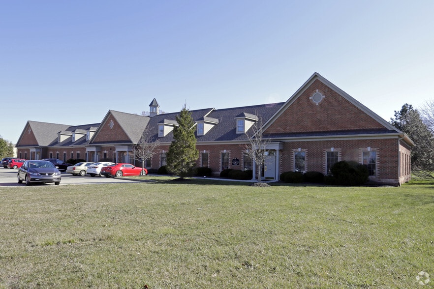 704 Adams St, Carmel, IN for sale - Primary Photo - Image 1 of 9