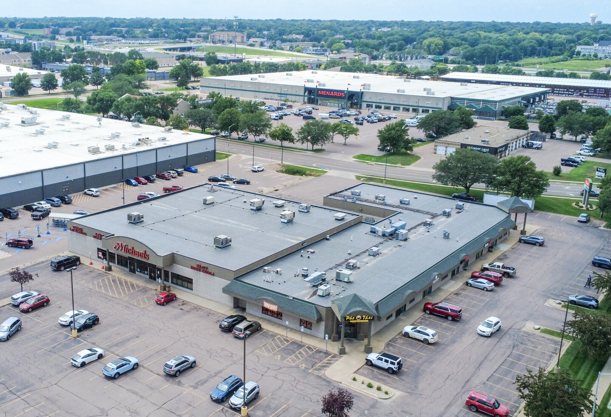 3801 W 34th St, Sioux Falls, SD for lease Primary Photo- Image 1 of 6