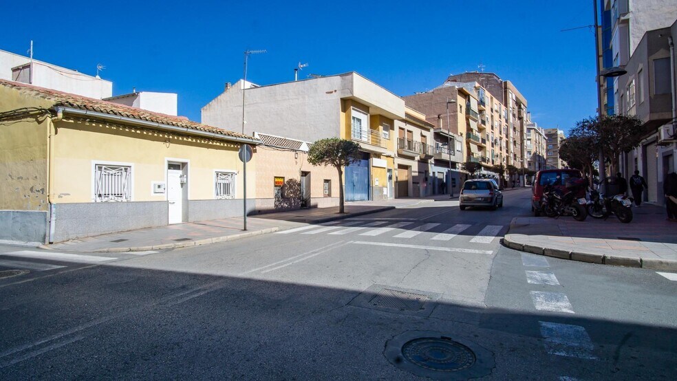 Terrain dans Petrer, Alicante à vendre - Photo du bâtiment - Image 2 de 8