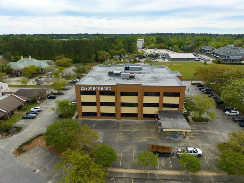 5100 Village Walk Dr, Covington, LA à louer - Photo du bâtiment - Image 2 de 5