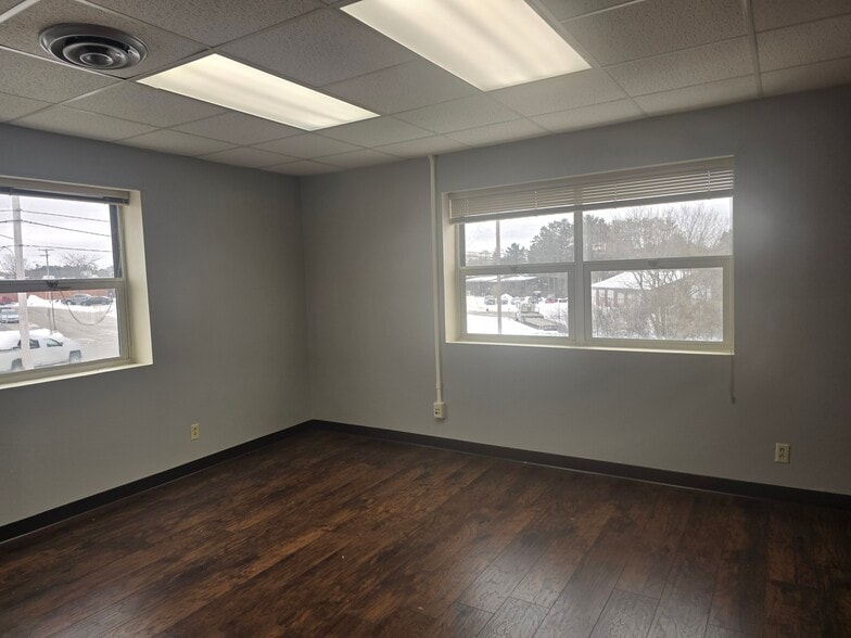 1326 Schofield Ave, Schofield, WI for lease - Interior Photo - Image 2 of 8