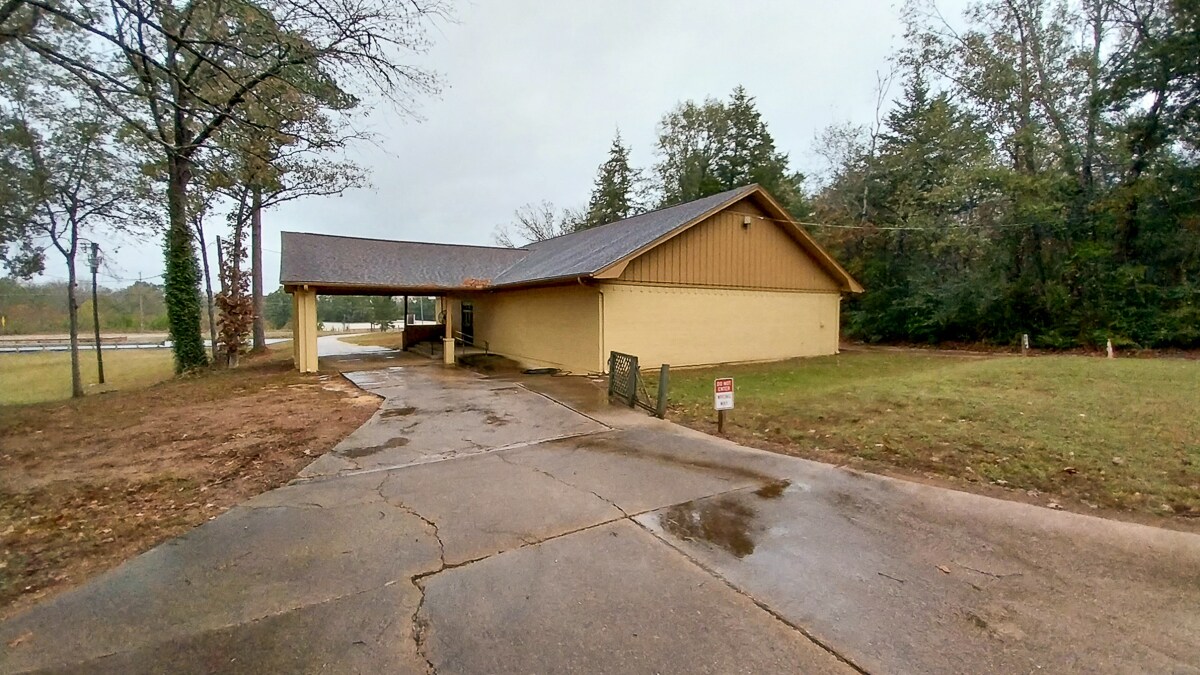 120 NW 304 Loop, Crockett, TX à vendre Photo du bâtiment- Image 1 de 15